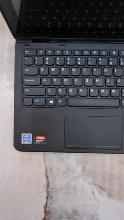 Lenovo Thinkpad yoga 11E x360 Celeron 8gb 256ssd