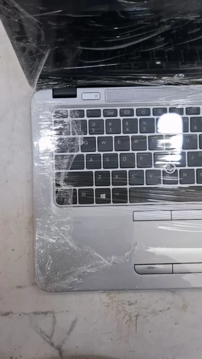 Hp 820g3 6th gen Ci5/ 8gb/ 256ssd Touch screen