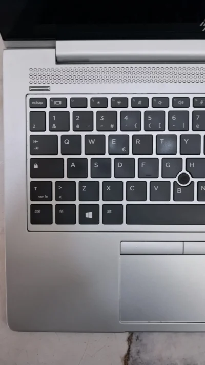 Hp 830g5 8thgen Core i5 8gb 256ssd