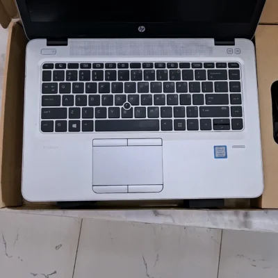 HP 840g4 7th gen Core i5 8gb 256ssd Refurbished box
