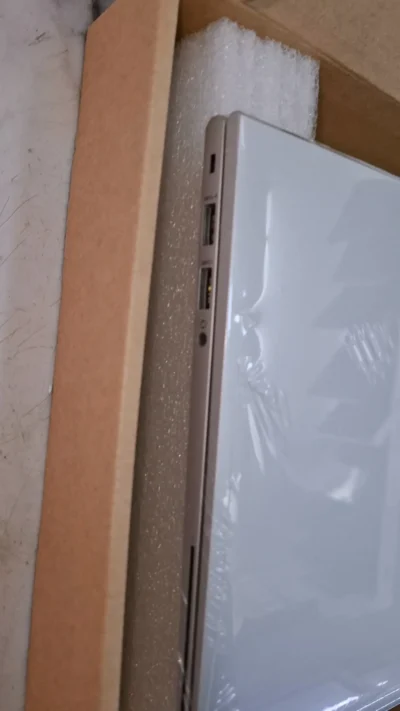 Hp 840g7 10th gen Core i5 8gb 256ssd Open box