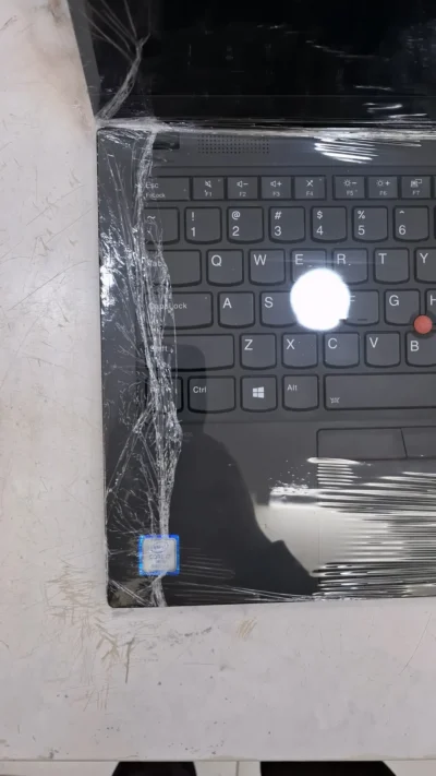 Lenovo Thinkpad x1 carbon 8th gen Core i7 16gb 512ssd Touch screen