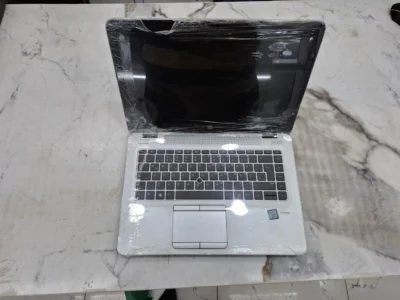 Hp 840g4 7th gen Core i5 8gb 256ssd