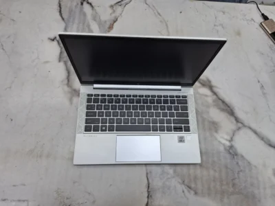Hp 830g7 10th gen Core i7 16GB 512ssd non touch