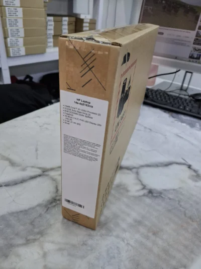 HP 14S-dq5183nia 12th gen Core i5 8gb 512ssd free DOS