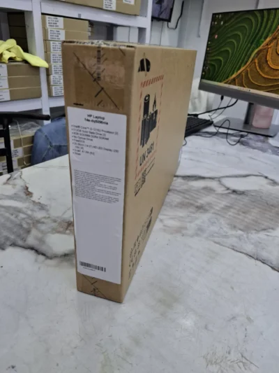 Hp 14s-dq5096nia 12th gen Core i3 8gb 512ssd Free DOS