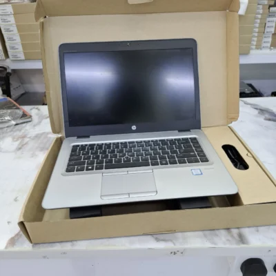 HP 840g4 7th gen Core i5 8gb 256ssd Refurbished box