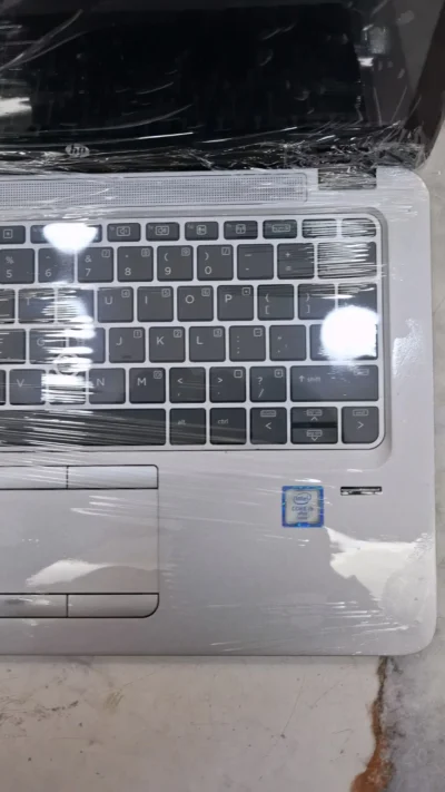 Hp 820g3 6th gen Ci5/ 8gb/ 256ssd Touch screen