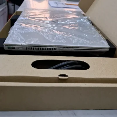 HP 830g6 8th gen x360 Core i5 16GB 512ssd Refurbished box
