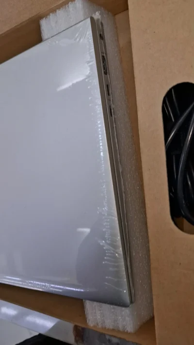 Hp 840g7 10th gen Core i5 8gb 256ssd Open box