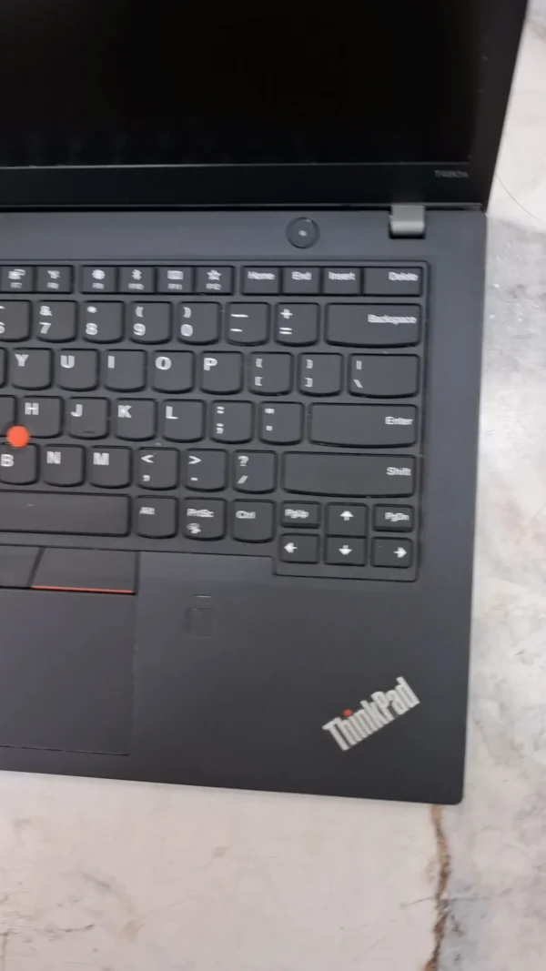 Lenovo Thinkpad T480s 8th gen Ci5 8gb 256ssd touch screen