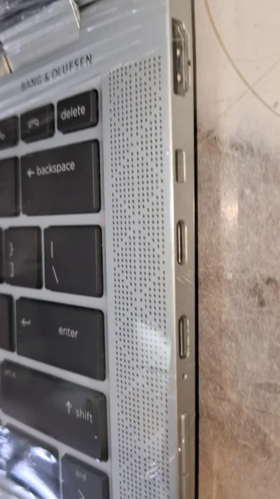 Hp Elitebook 1030g4 8th gen x360 Core i7 16GB 512ssd