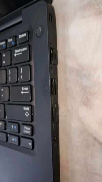 Dell Latitude 7280 6th gen Core i5 8gb 256ssd Touch screen