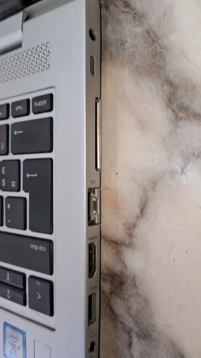 Hp 830g5 8thgen Core i5 8gb 256ssd