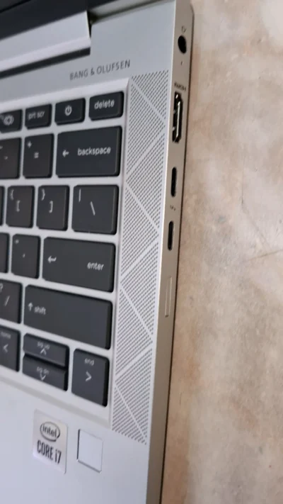 Hp 830g7 10th gen Core i7 16GB 512ssd non touch