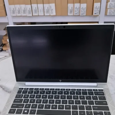 Hp 830g7 10th gen Core i7 16GB 512ssd touch screen Open box