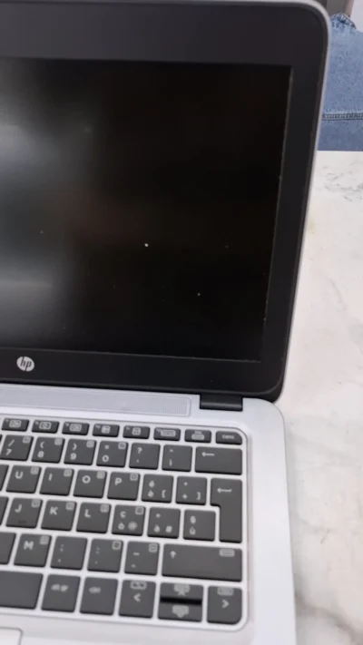 HP 820G3 6TH gen core i5 8gb 256ssd