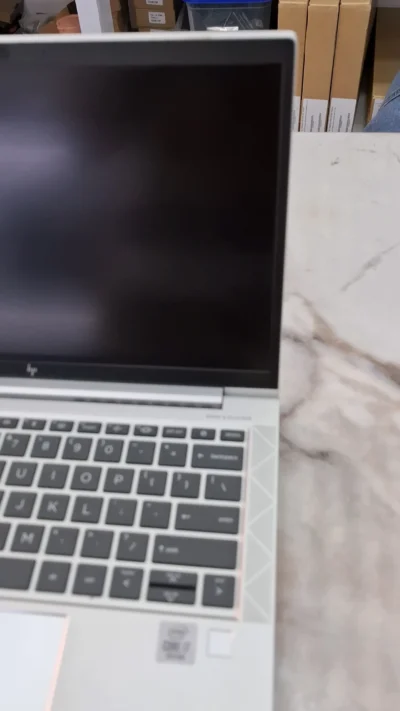 Hp 830g7 10th gen Core i7 16GB 512ssd touch screen