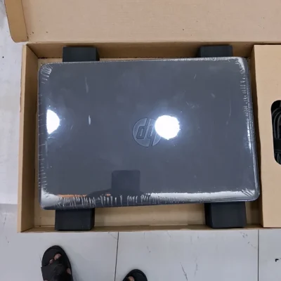 Hp EliteBook 820g1 4th gen Core i5 4gb 500GB Refurbished box
