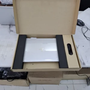 Hp EliteBook 1030g4 8th gen x360 Core i7 8gb 256ssd Refurbished box