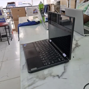 Lenovo yoga 300E 2nd gen x360 Celeron 4gb 128ssd