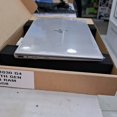 Hp EliteBook 1030g4 8th gen x360 Core i7 8gb 256ssd Refurbished box