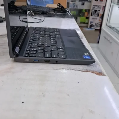 Lenovo yoga 300E 2nd gen x360 Celeron 4gb 128ssd