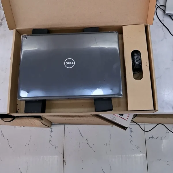 Dell Latitude 5280 7th Gen Core I5 8gb 256ssd Refurbished Box